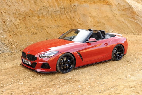TEC Speedwheels 20-Zoll-Alufelge an einem sportlichen Fahrzeug