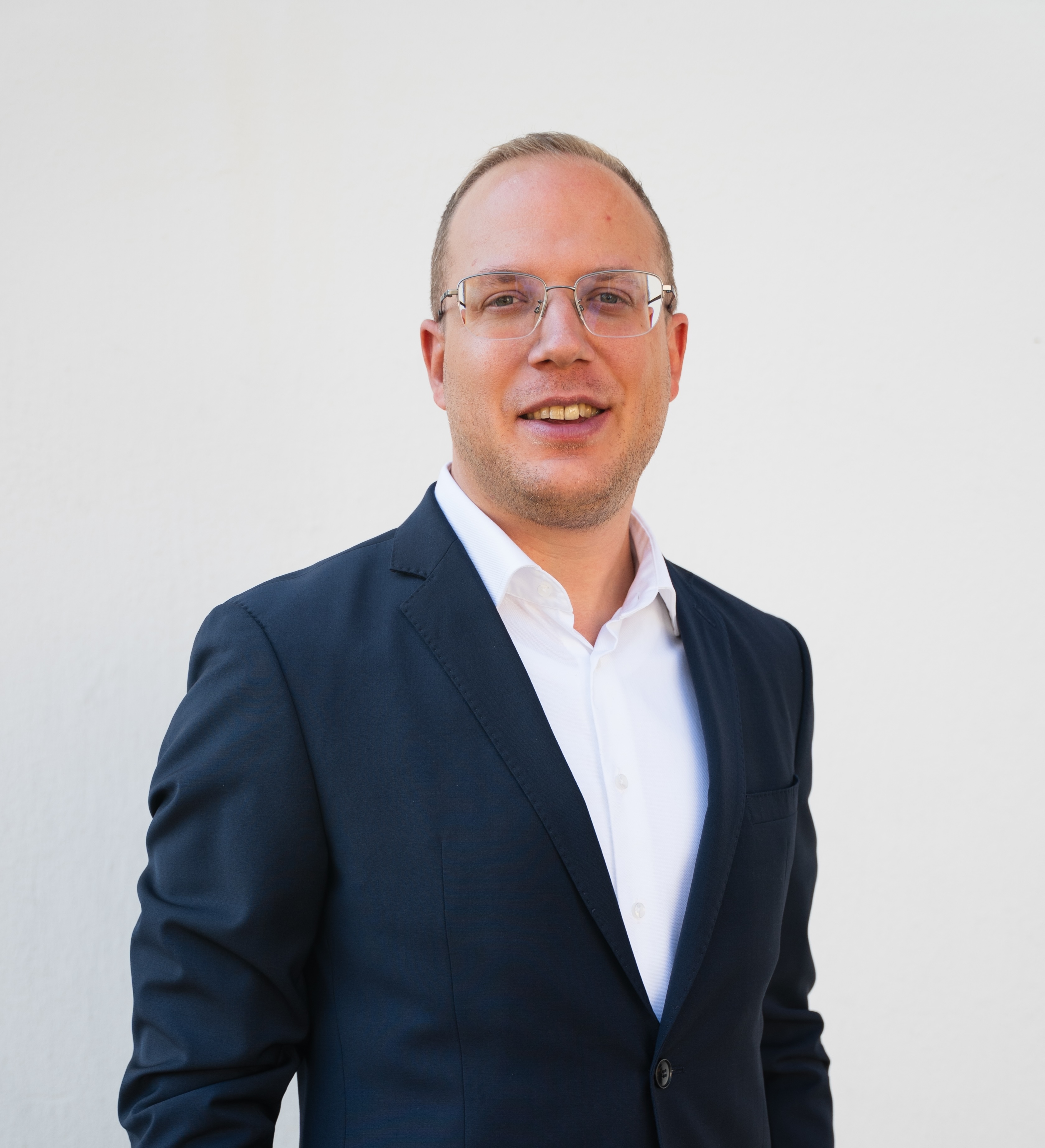 Mikel Steven Schneider, Finanzagenturleiter und selbstständiger Finanzberater für die Deutsche Bank