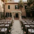 Hochzeitskulisse für eine freie Trauung auf dem Patio einer mallorquinischen traditionellen Steinfinca.