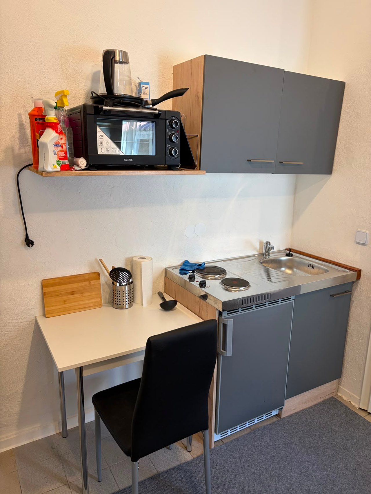 Ein-Zimmer-Apartment – Küchenzeile