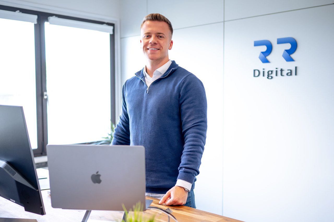 Team RR Digital