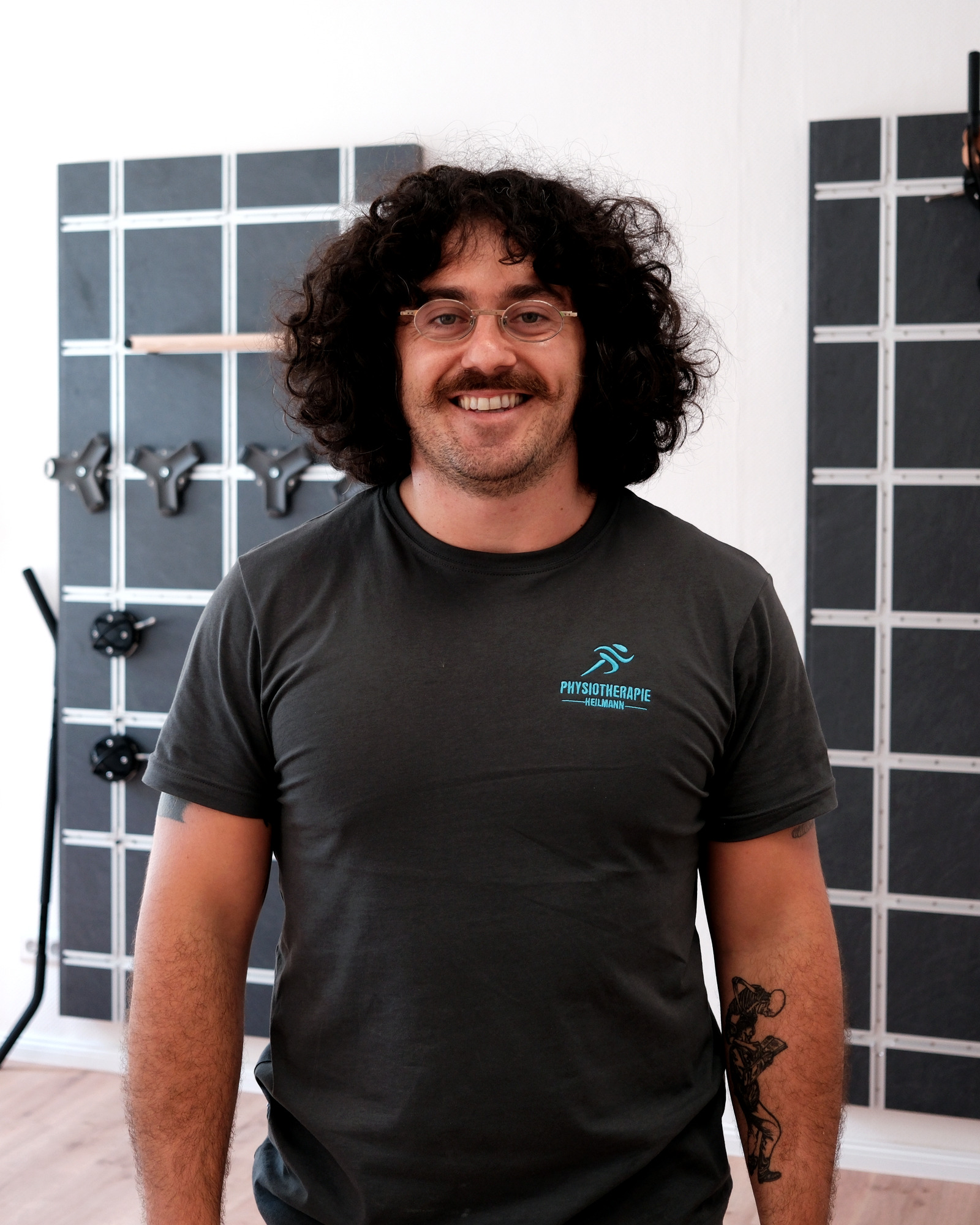 Therapeut der Physiotherapie Heilmann Berlin