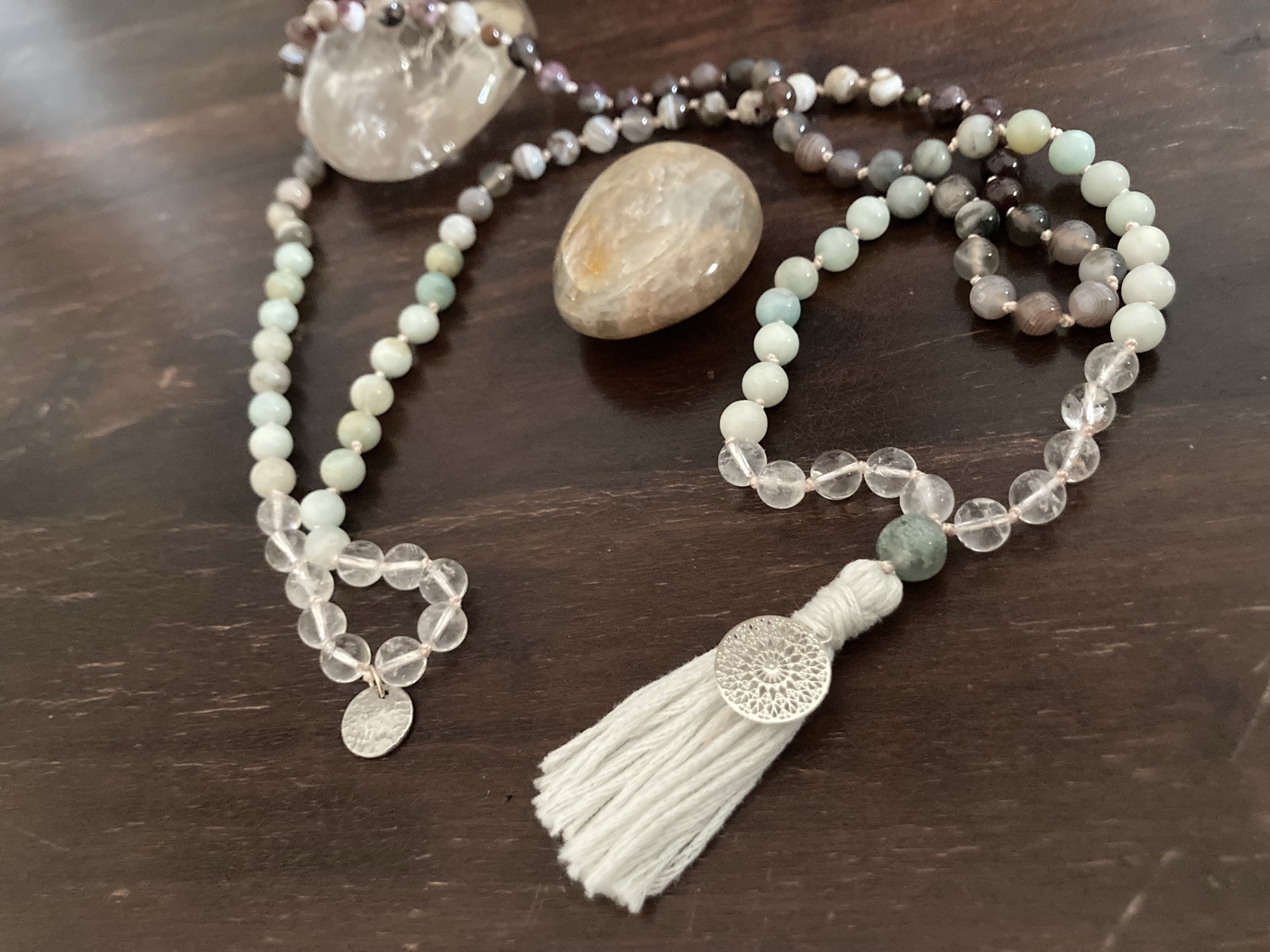Mālā Workshop & Japa Initiierung mit Ricarda Klock – Yoga-Workshop im Yogagarten Lilienthal
