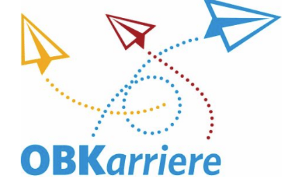 Logo von Jugend Notmail mit dem Schriftzug in Grau und einer orange-roten Sprechblase, die einem Briefumschlag ähnelt.