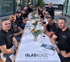 Das Team von GLAS KÜNZL am Firmensitz in Ingolstadt