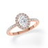 Verlobungsring aus Roségold mit einem ovalen Diamanten in Halo-Fassung und diamantbesetzter Ringschiene.