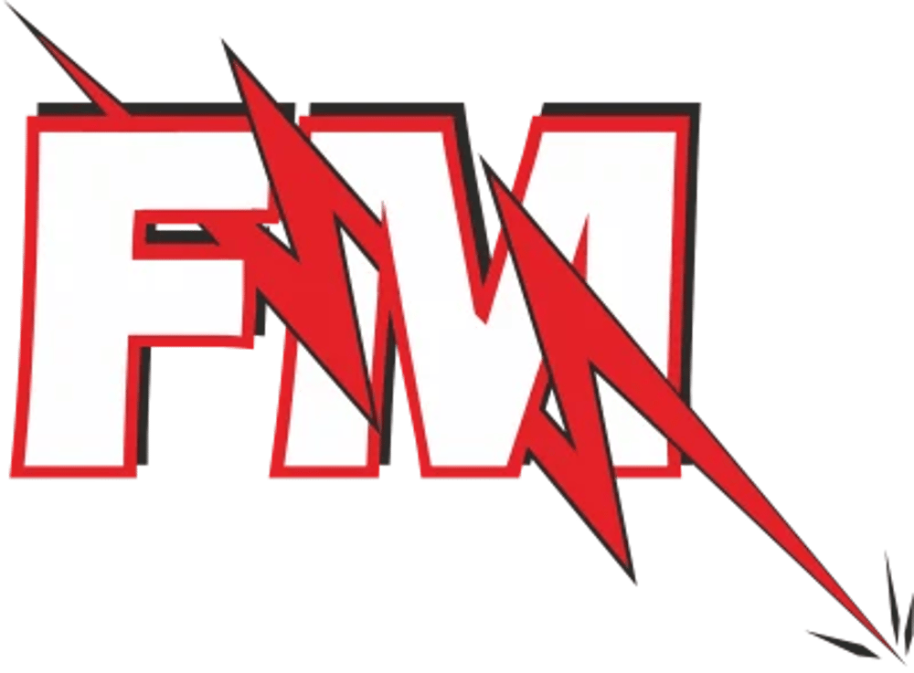 Weißer "FM"-Text mit rotem Blitz, der durch die Mitte verläuft und nach rechts unten zeigt.