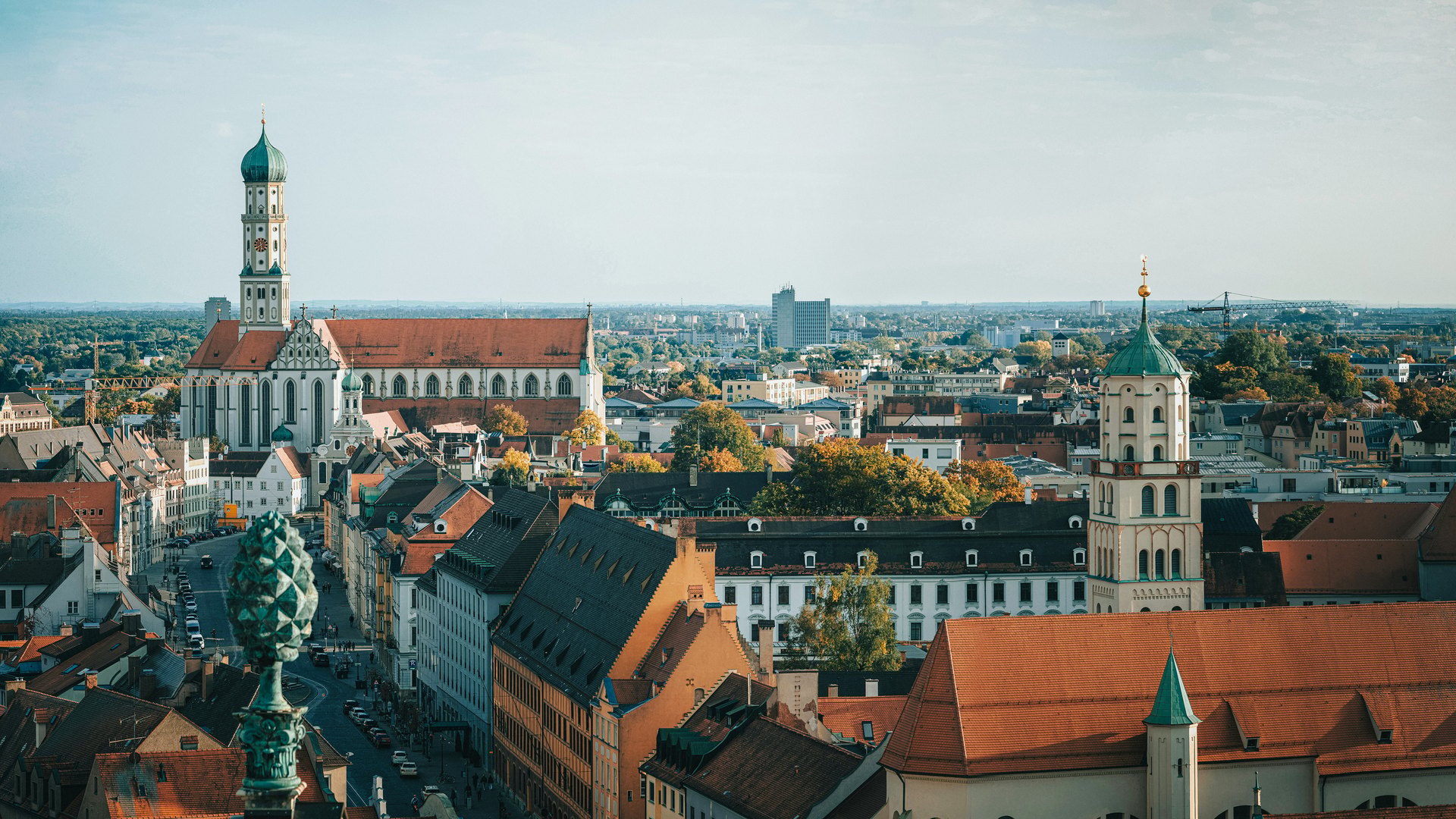 Immobilie verkaufen Augsburg – Blick über die Dächer der Augsburger Altstadt