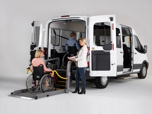 Ford Transit mit Linearlift AL1 – Bild 1