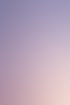 Rosa, orange und lila Wolken am Abendhimmel.