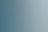 Spiegelnde Glasfassade eines mehrstöckigen Gebäudes vor blauem Himmel